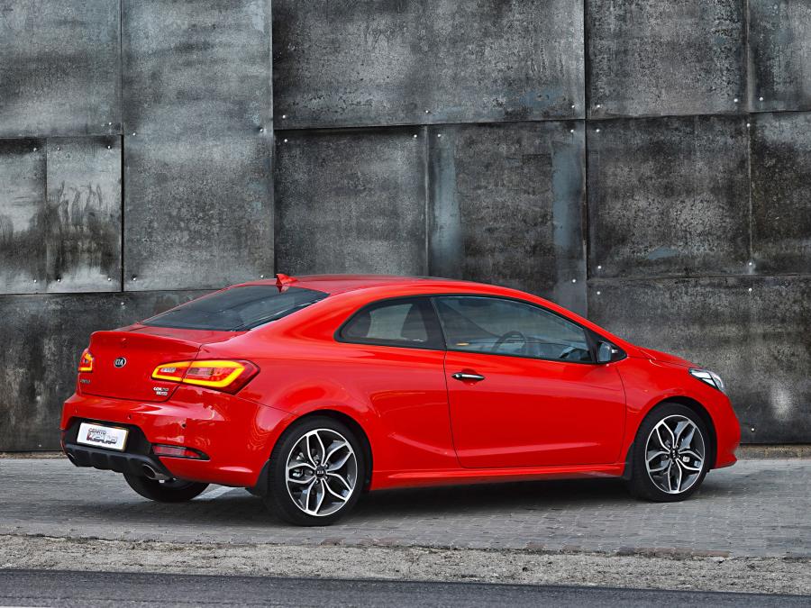  Kia Cerato Koup 2014 года  (ZA) (фото 15 из 30)